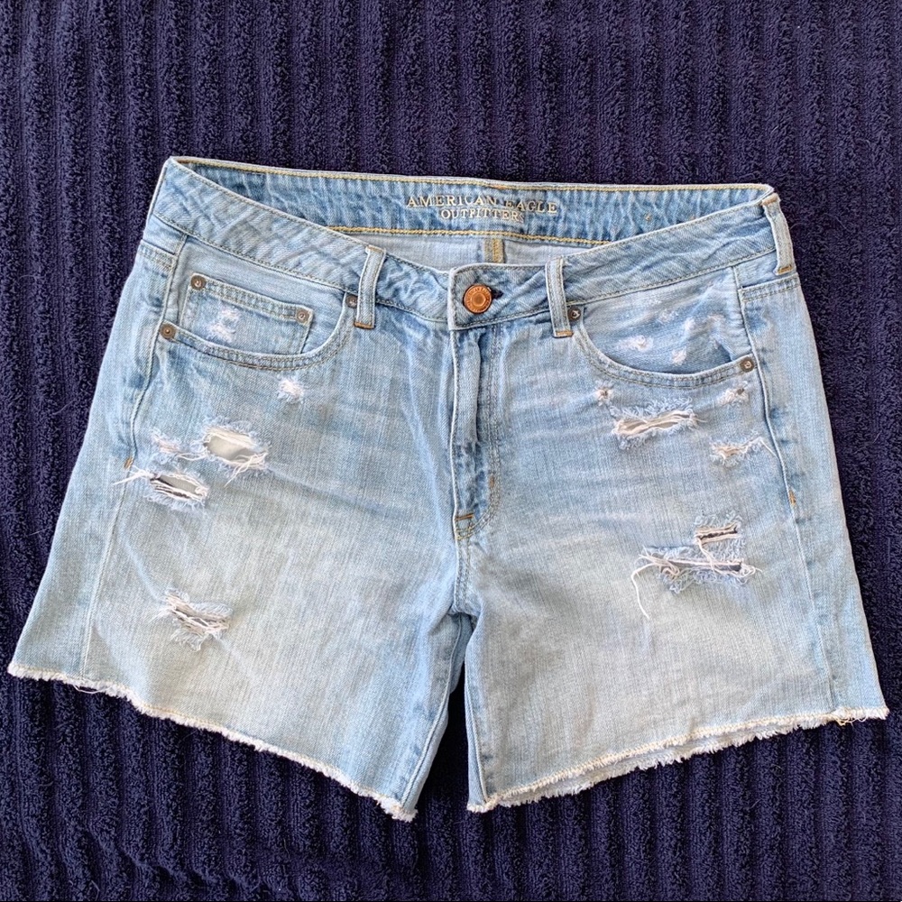 American Eagle distressed jean shorts